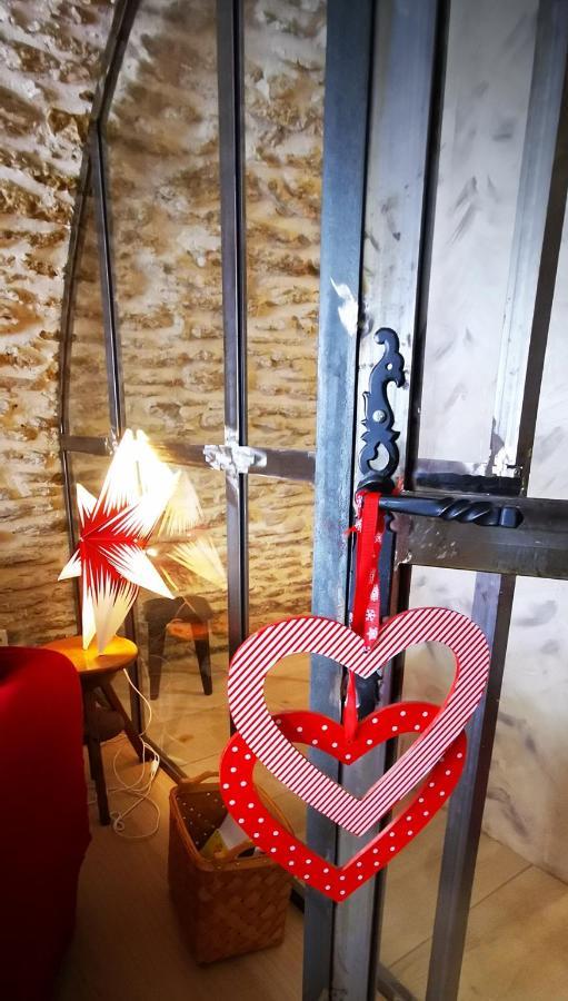 Chambre D Hote De Charme Avec Plein D Authenticite Du 13 Eme Siecle Chateauneuf-du-Pape Bagian luar foto